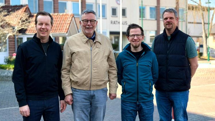 Die neue FDP-Fraktion in Münsters Gemeindevertretung (v.l.n.r.): Christian Richter, Jörg Schroeter, Arne Mundelius, Matthias Matheis. Urlaubsbedingt nicht auf dem Foto ist Albert Matheis.